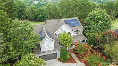 917 Linden Tree Ln Tega Cay, SC 29708