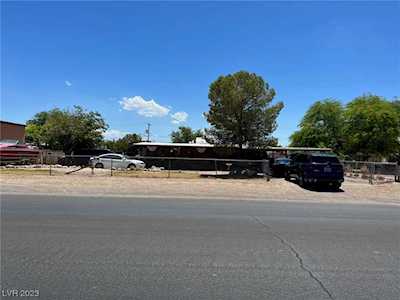4949 Harris Ave Las Vegas, NV 89110
