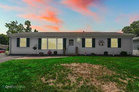 328 Midway Dr Valparaiso, IN 46385