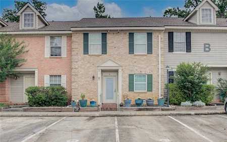 2030 Plantation Dr Conroe, TX 77301