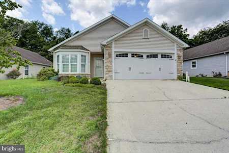 28 Lantern Ln Shippensburg, PA 17257