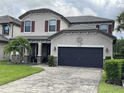 5715 Sandbirch Way Lake Worth, FL 33463