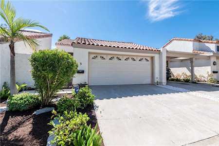 3 Acacia Tree Ln Irvine, CA 92612