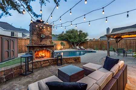 5704 Courtney Circle Haltom City, TX 76137