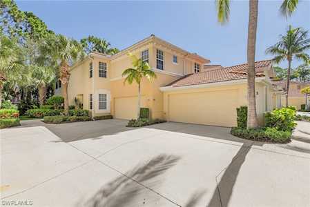 2004 N Tarpon Bay Dr #101 Naples, FL 34119
