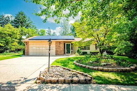 23 St Martins Rd Cherry Hill, NJ 08002