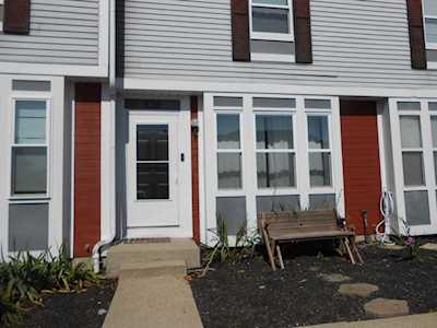 828 Pine Way Drive Worthington, OH 43085