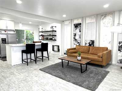 8217 Explorador Calle Denver, CO 80229
