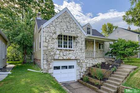 827 S 36 St Omaha, NE 68105