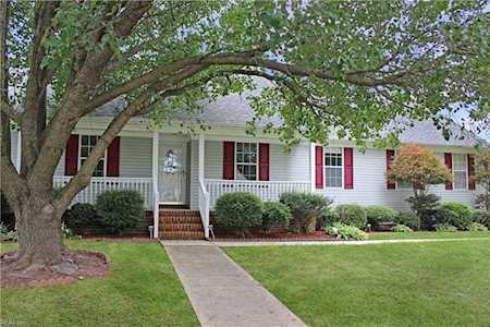 5401 Larkspur Rd Portsmouth, VA 23703