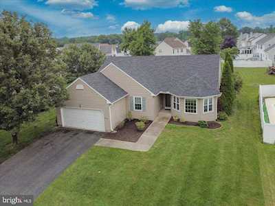 258 E Flagstone Dr Newark, DE 19702
