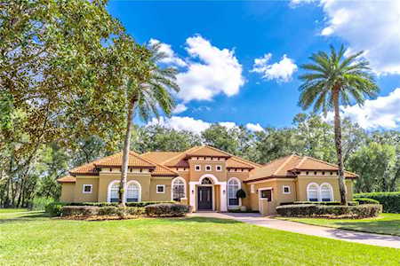 8171 Narrow Leaf POINT Sanford, FL 32771