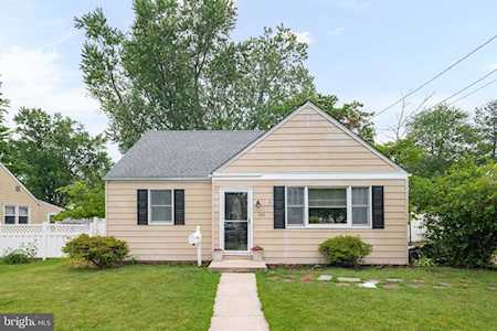 522 Charles Ave Barrington, NJ 08007