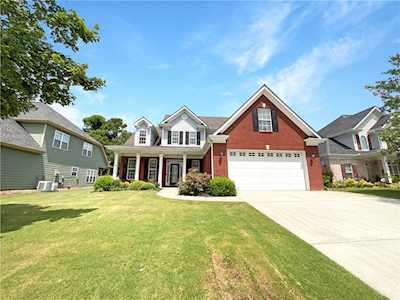 249 Blue Creek Lane Loganville, GA 30052