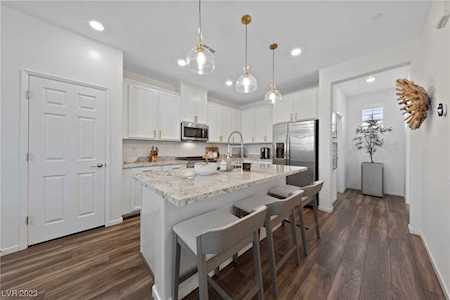 161 Petaluma Valley Dr Las Vegas, NV 89138