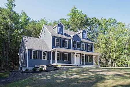 4 Kristina Ln Sandown, NH 03873