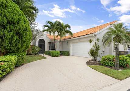 2551 La Cristal Circle Palm Beach Gardens, FL 33410