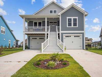 570 Moss Lake Ln Holly Ridge, NC 28445