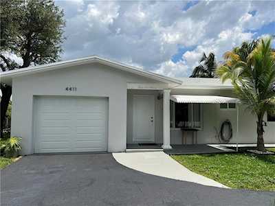 4411 W Broward Blvd Plantation, FL 33317