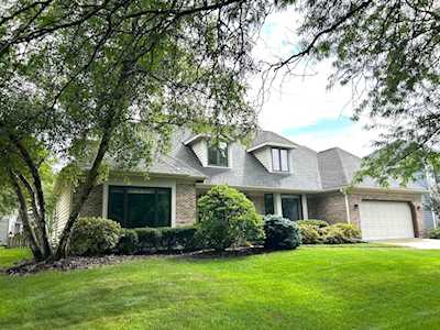 510 De Lasalle Ave Naperville, IL 60565