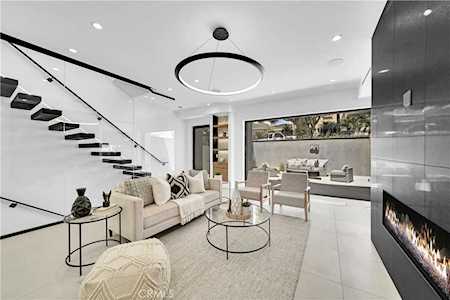 712 Iris Corona Del Mar, CA 92625