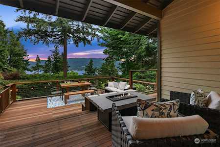 19815 SE 29th St Sammamish, WA 98075