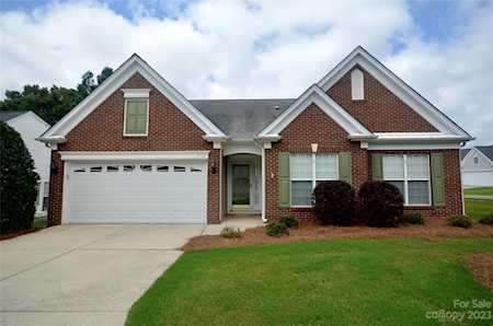 9702 Kestral Ridge Dr Charlotte, NC 28269