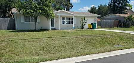 59 Lake Shore Dr Palm Harbor, FL 34684