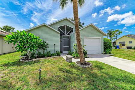 4004 37th Street Ct W Bradenton, FL 34205