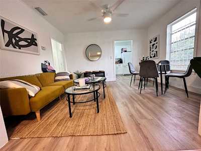3021 Avenue J Riviera Beach, FL 33404