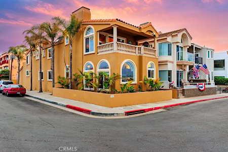 1801 W Bay Ave Newport Beach, CA 92663
