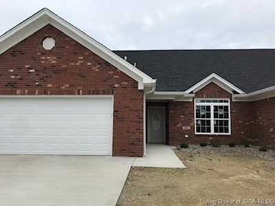 623 Kingsbury Ct Clarksville, IN 47129
