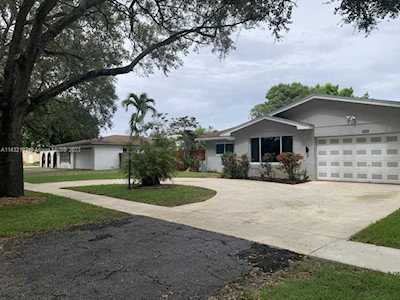 520 NW 46th Ave Plantation, FL 33317