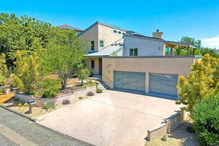 1209 Sierra Linda Dr Escondido, CA 92025