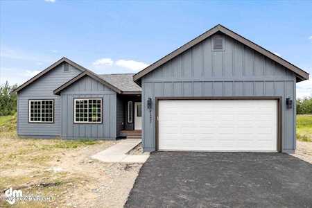 8911 E Honey Bear Circle Palmer, AK 99645