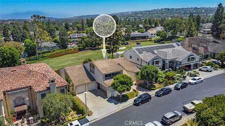8 Cherry Hills Ln Newport Beach, CA 92660