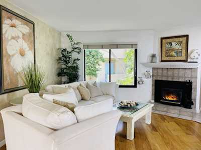 8322 Via Sonoma #76 La Jolla, CA 92037