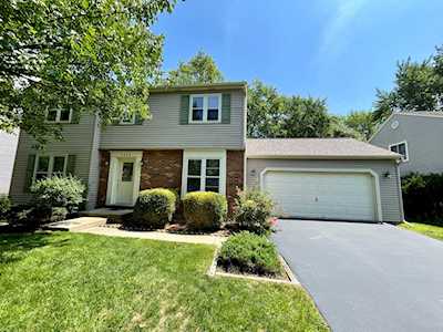 1420 Marie St St. Charles, IL 60174