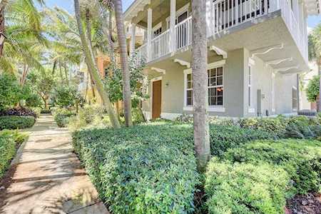 104 W Coda Circle Delray Beach, FL 33444