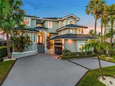144 Devon Dr Clearwater, FL 33767