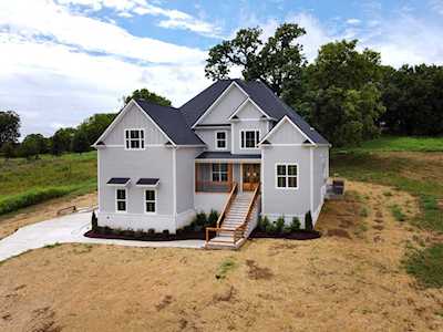 1217 Cliff Amos Rd Spring Hill, TN 37174
