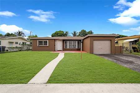 3971 NW 50th Ave Lauderdale Lakes, FL 33319