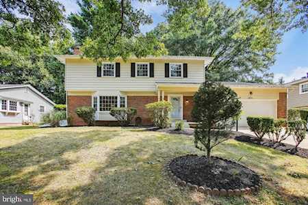 1911 Diplomat Ct Falls Church, VA 22043