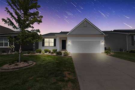 1028 Sweet River Dr O'fallon, MO 63366