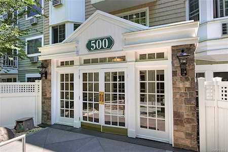 500 Pondside Dr #3H White Plains, NY 10607