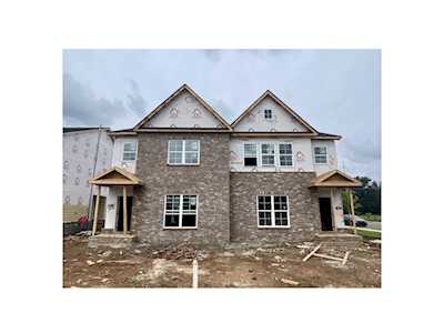 2102 Barringer Ln Murfreesboro, TN 37128