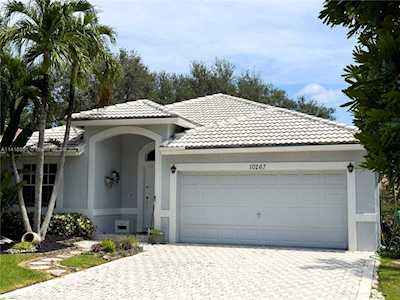 10267 SW 58th St Cooper City, FL 33328