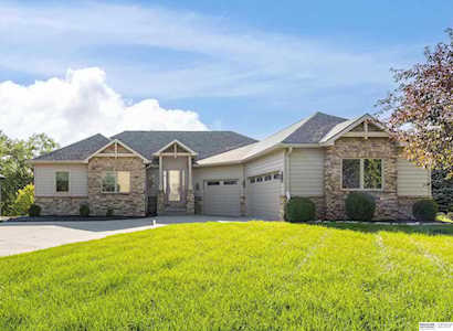 1711 S 213 St Elkhorn, NE 68022