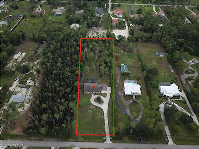 5790 Standing Oaks Ln Naples, FL 34119