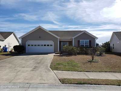 232 Red Carnation Dr Holly Ridge, NC 28445